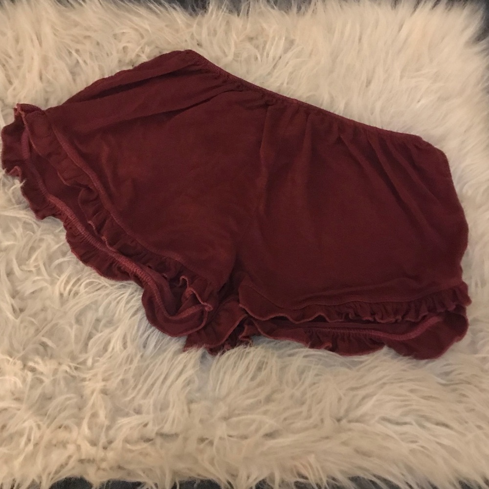 MAROON BRANDY MELVILLE SHORTS